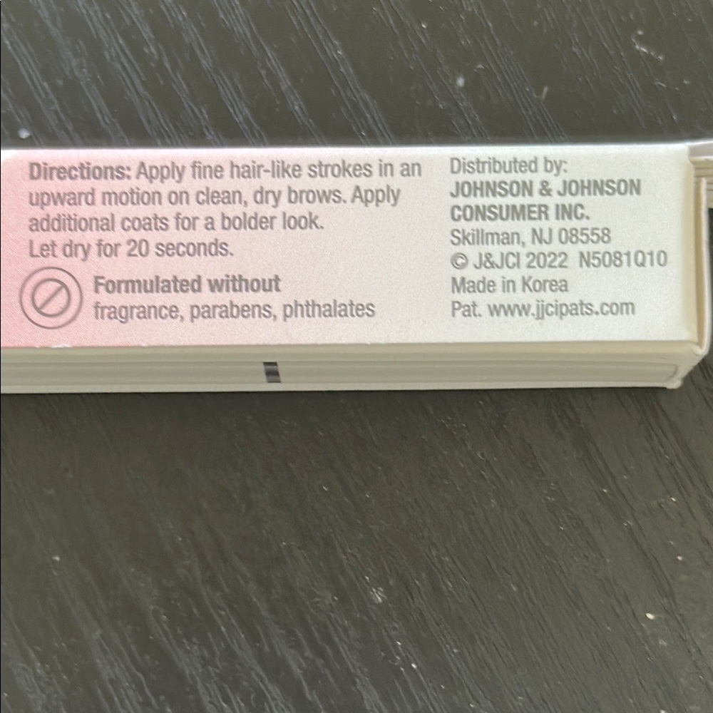 Neutrogena Microbrow Tint Serum Pen Medium Brown - Picture 11 of 13